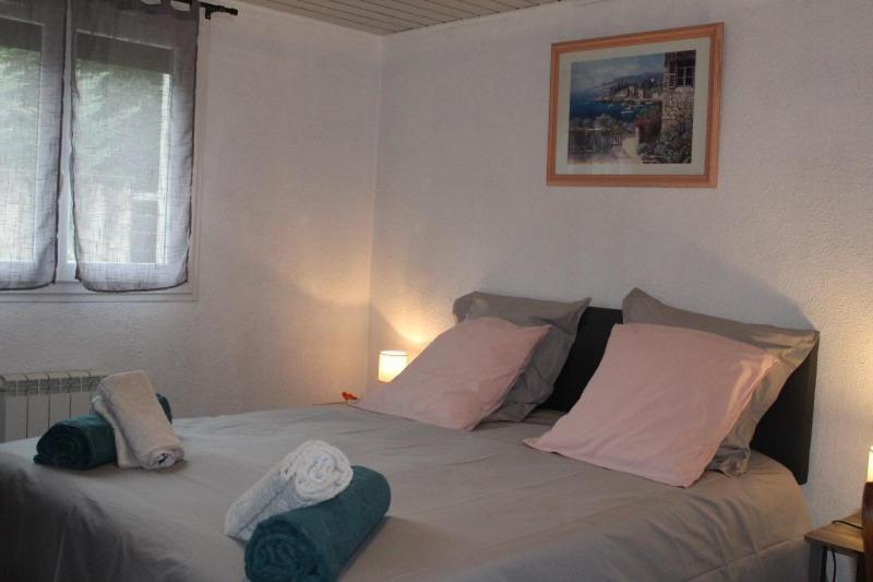 Chez Patrick Et Dominique Apartment Saint-Pierre-en-Faucigny ภายนอก รูปภาพ